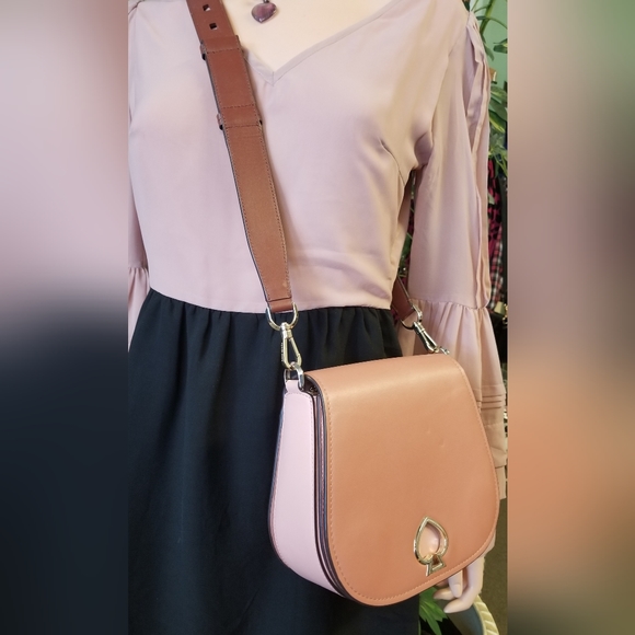 Kate Spade 2Tone Blush Saddlebag Crossbody. - Picture 1 of 2